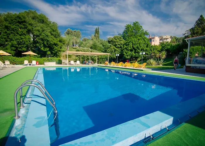 Apart-hotel Margarita Ýpsos