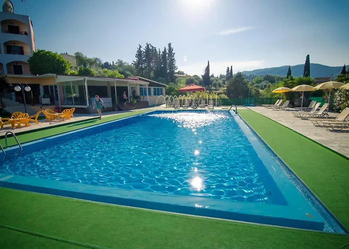 Apart-hotel Margarita Ýpsos