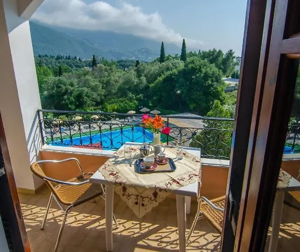 Apart-hotel Margarita Ýpsos