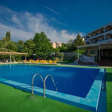 Margarita Aparthotel 3*